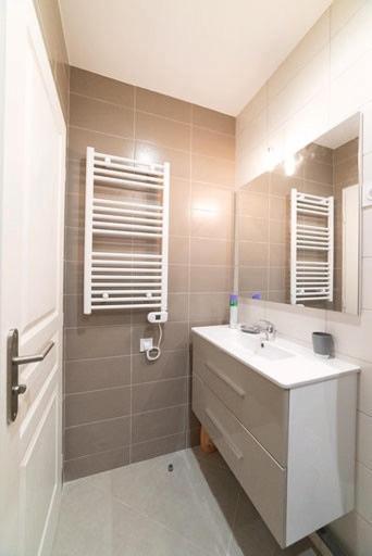Appartement Oasis Proche De Lyon Groupama Lcdl Meyzieu Buitenkant foto